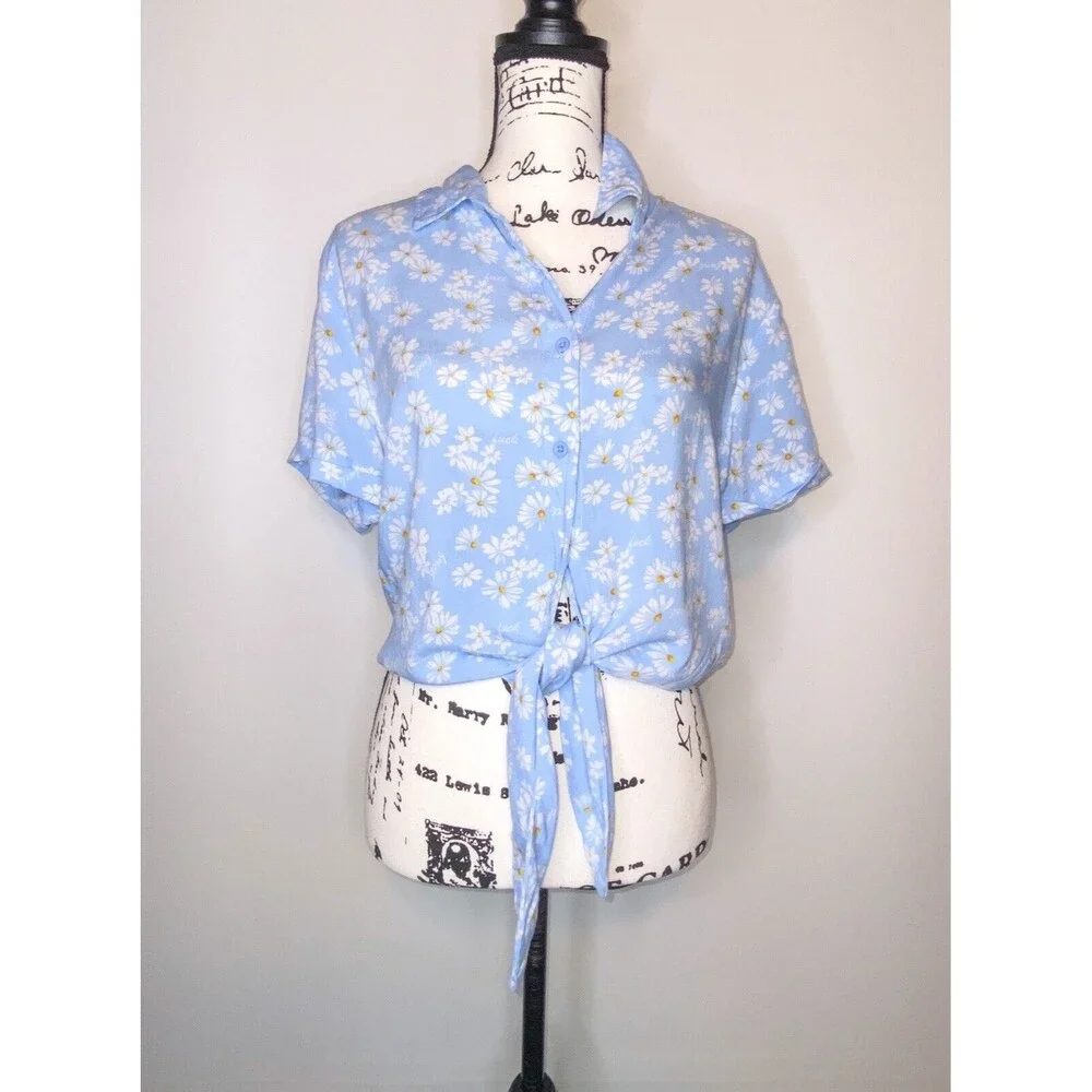 Spencers Daisy Print Tie Cropped Top Womens LG Blue Button Front Floral Y2K - Picture 1 of 5